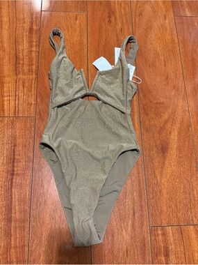 NWT SUMMERFUL women’s Waikiki One-Piece Swimsuit